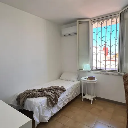 House With Terrace In - Civico 5 * كالياري