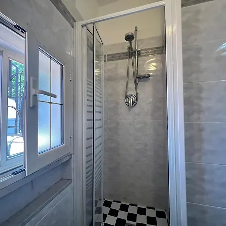 House With Terrace In - Civico 5 *