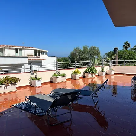 Apartment House With Terrace In - Civico 5