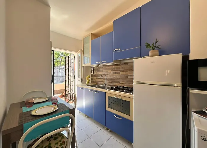 House With Terrace In - Civico 5